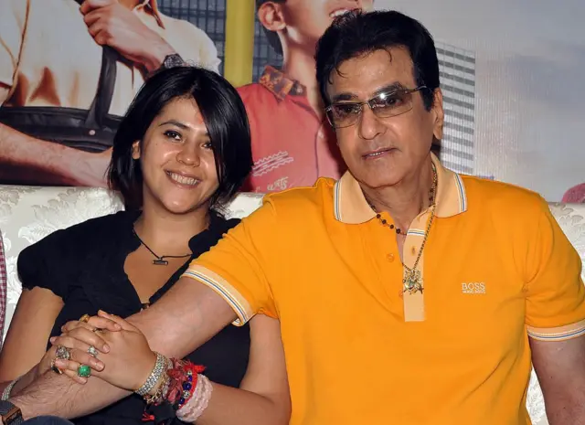 جیتیندر اپنی بیٹی ایکتا کپور کے ساتھ