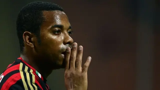 Condenan a 9 años de prisión al futbolista brasileño Robinho por un caso de  violación en grupo en Italia - BBC News Mundo