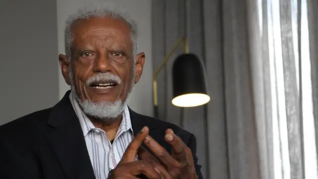 ፕሮፌሰር ኣስመሮም