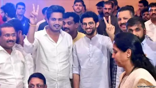 रोहित पवार आणि आदित्य ठाकरे