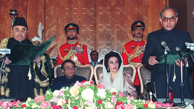 حلف برداری کی تقریب