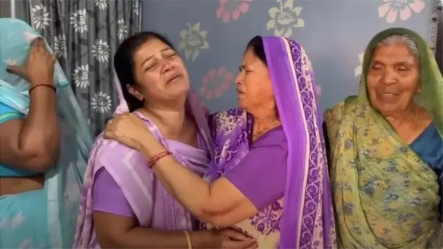 દર્શન સોલંકીનાં માતા