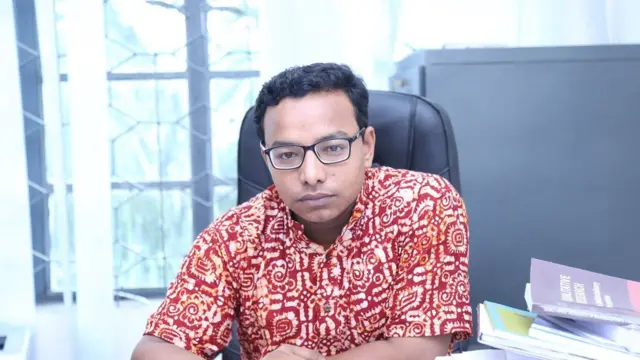 ঢাকা বিশ্ববিদ্যালয়ের সোশ্যাল ওয়েলফেয়ার ইন্সটিটিউটের শিক্ষক তৌহিদুল হক