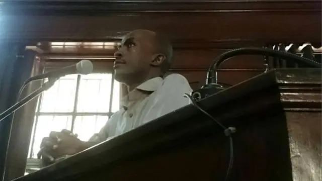 উগান্ডায় ফুটবল দশর্কদের ওপর জোড়া বোমা হামলার ঘটনায় দোষী সাব্যস্ত হয়েছে উগান্ডার নাগরিক ইসা আহমেদ লুয়িমা