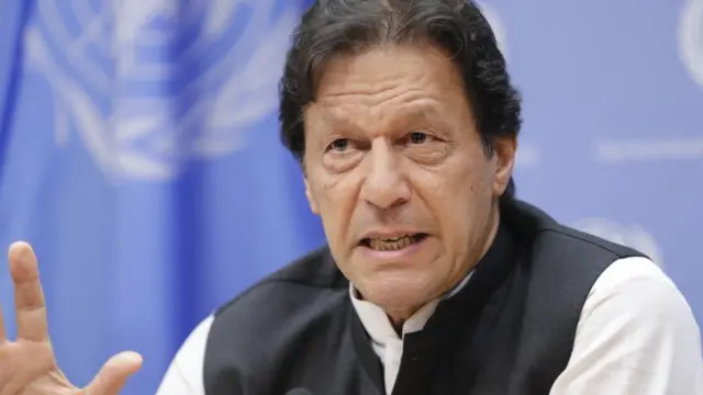 இம்ரான் கான்