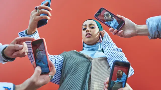 சமூக ஊடகங்களில் செல்வாக்குமிக்க நபர் - கோப்புப் படம்