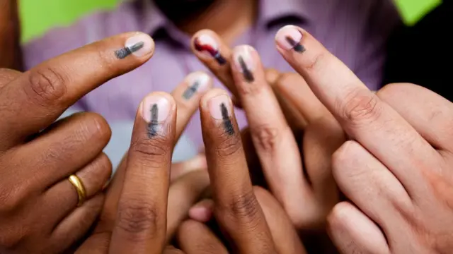 தேர்தலில் போட்டியிடும் 401 வேட்பாளர்கள் கோடீசுவரர்கள்