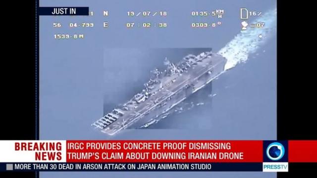در تصاویری که توسط رسانه‌های دولتی ایران منتشر شدند، تعدادی کشتی در حال حرکت در دریا دیده می‌شوند. یکی از این کشتی‌ها به کشتی آمریکایی "یو‌اس‌اس باکسر" بی‌شباهت نیست