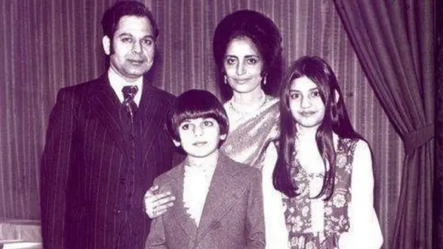 نازیہ حسن اپنے اہلخانہ کے ہمراہ