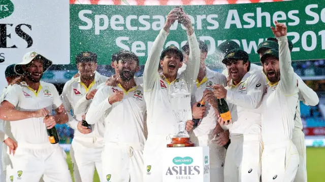 سیریز کے چوتھے میچ تک 2-1 کی ناقابلِ شکست برتری حاصل کر کے آسٹریلوی ٹیم پہلے ہی اس بات کو یقینی بنا چکی تھی کہ وہ ایشز کا اعزاز برقرار رکھیں گے۔