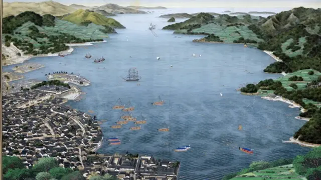 L'île de Dejima a été créée en creusant un canal à travers une péninsule, pour la couper du continent - mais elle a été perdue depuis longtemps.