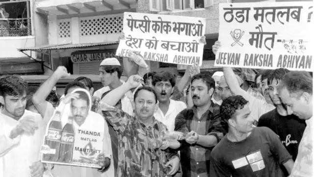 कोक, पेप्सी वगैरे पिणं आरोग्याला धोकादायक असतं का?