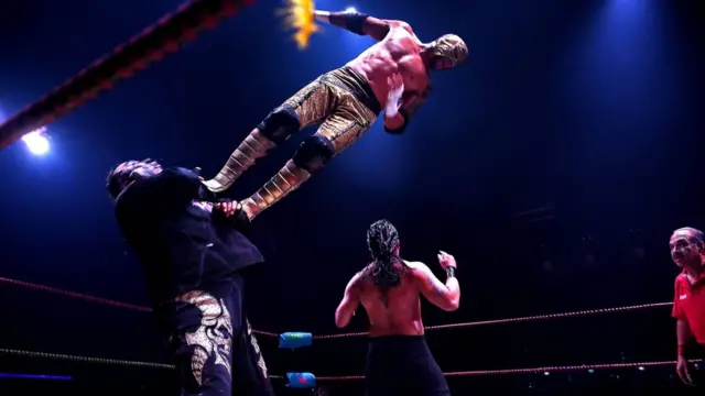 Espectáculo Lucha VaVOOM