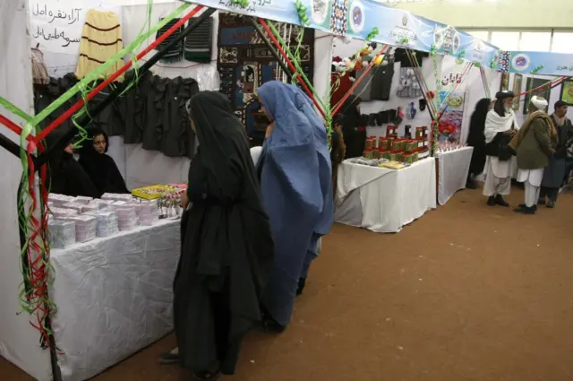 د هراتي ښځو لاسي صنایعو نندارتون