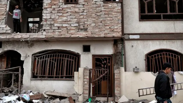 MUsul'da yıkılan evler