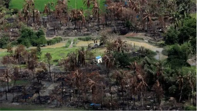 रोहिंग्या मुसलमानों का दर्द बयां करती तस्वीर