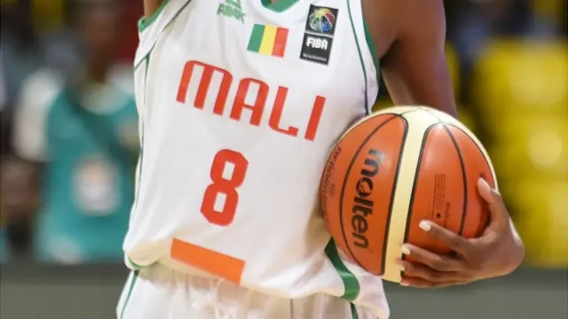 Joueuse de basket-ball malienne