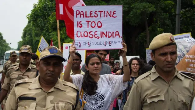 کشمیر کی صورتحال پر احتجاج