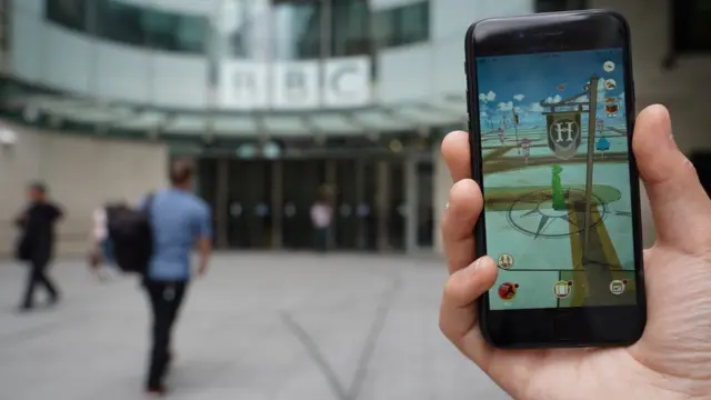 Игра на смартфоне