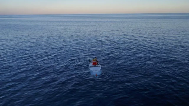 นักวิทยาศาสตร์ใช้ยานดำน้ำ (submersible) สำหรับทะเลลึก เก็บตัวอย่างตะกอนโบราณก้นอ่าวแคลิฟอร์เนีย