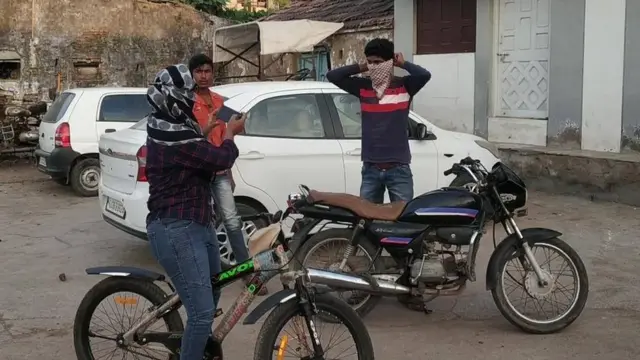 પોલીસકર્મી