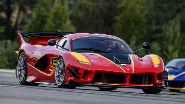 مدل FXX K فراری در تعدادی بسیار محدود تولید شده و قیمتش دو میلیون و ۶۰۰ هزار دلار است