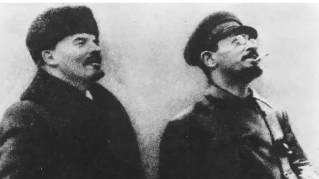 Ленин, Троцкий