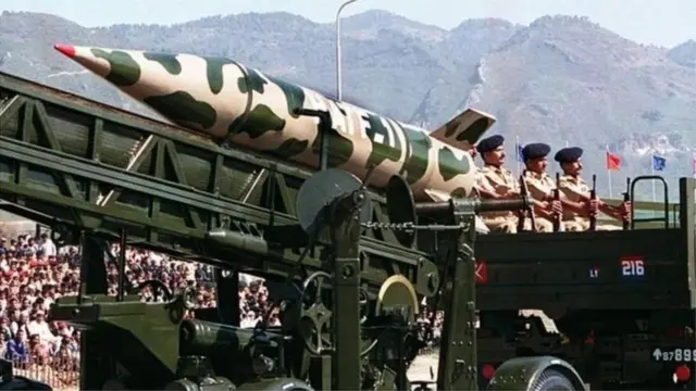 पाकिस्तान हथियार