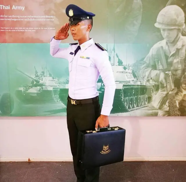 นายภคพงศ์ ตัญกาญจน์