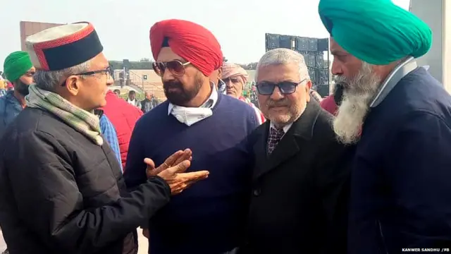 ਕੰਵਰ ਸੰਧੂ ਤੇ ਧਰਮਵੀਰਾ ਗਾਂਧੀ