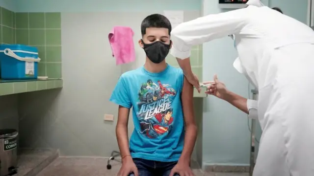 کارآزمایی بالینی واکسن سوبرانای دو در کودکان و نوجوانان در کوبا