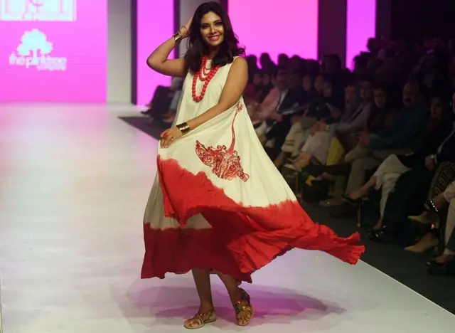 પાકિસ્તાનમાં યોજાયેલો ફેશન શો