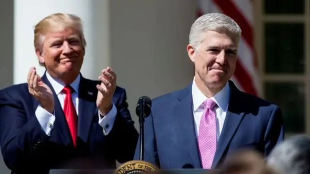 डोनल्ड ट्रंप