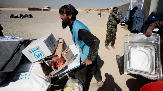 کمک‌های بشری