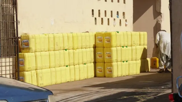 ایران، پاکستان، سمگلنگ، کوکنگ آئل، تیل