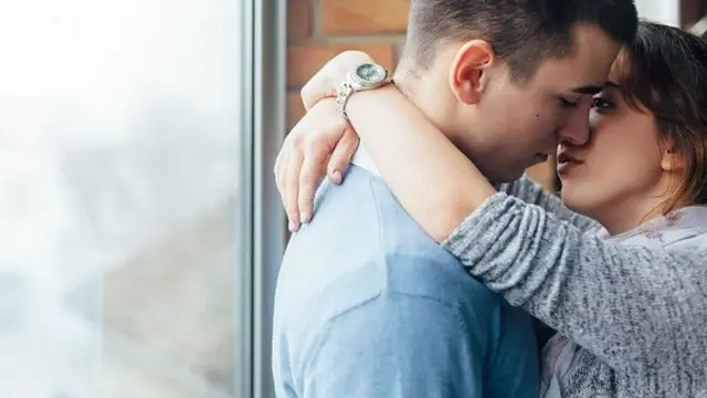 एक जोड़ा.