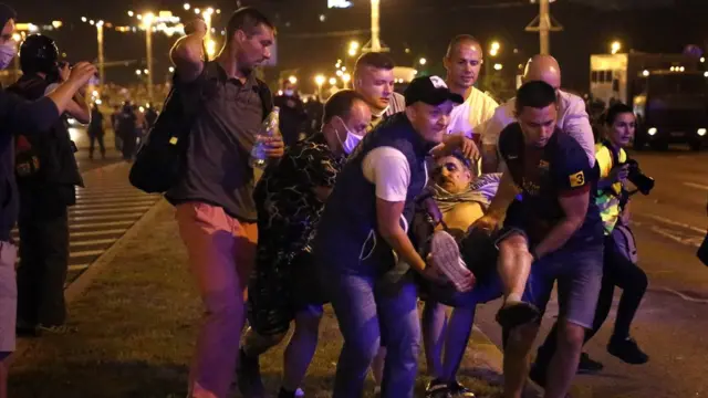 Протестующие в Минске