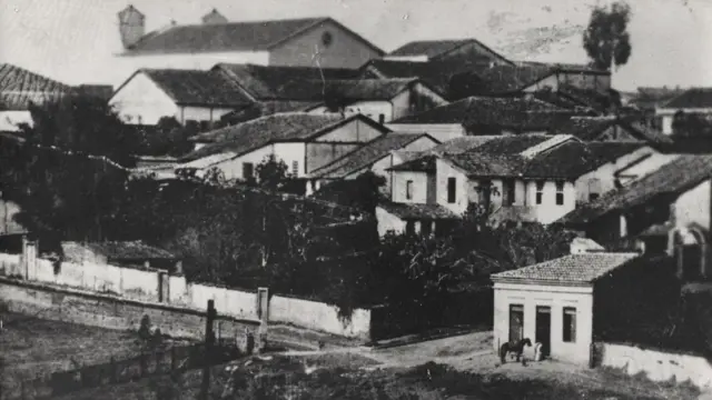 A cidadecomprar roleta profissionalPenha do Rio do Peixe por voltacomprar roleta profissional1880