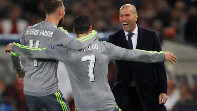 Zidane junto a Ramos y Ronaldo