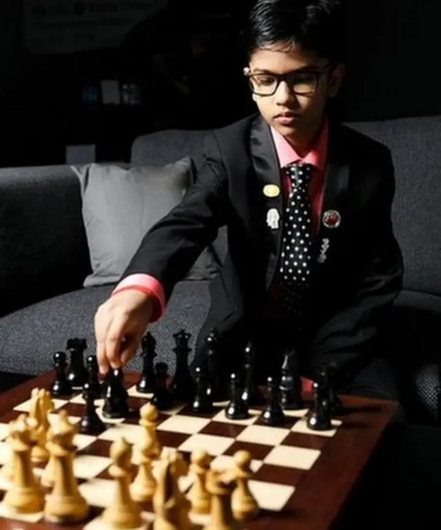 شرکت در رقابتها تنها راه ارتقای رتبه و کسب عنوانهای جدید شطرنج است؛ اما مسابقات شطرنج پرهزینه هستند