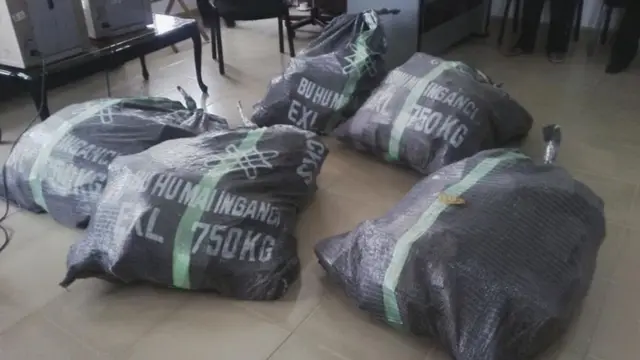نيول شوې پيسې