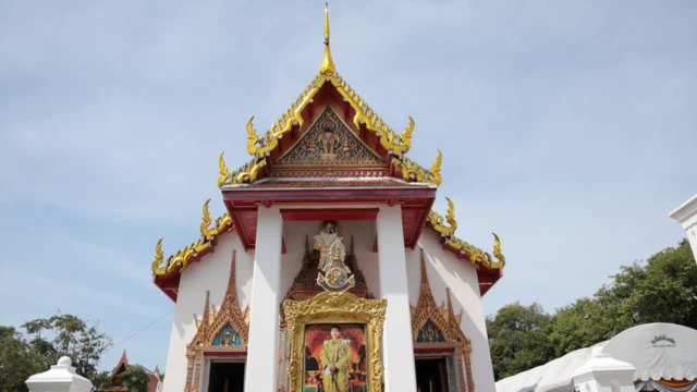 วัดเสนาสนารามใน จ.พระนครศรีอยุธยา เปรียบเหมือนวัดคู่แฝดของวัดราชประดิษฐสถิตมหาสีมารามใน กทม. ซึ่งเป็นวัดประจำ ร.4