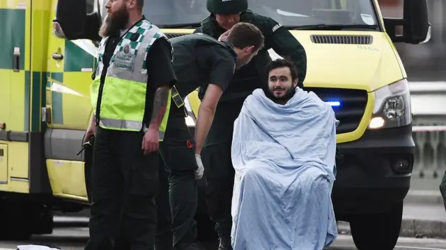 надання першої допомоги