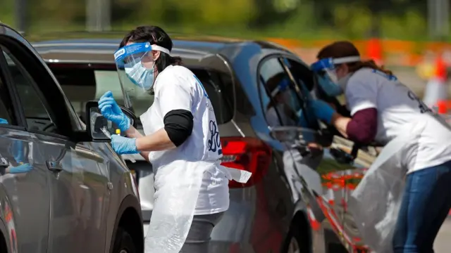 tes virus corona, Inggris