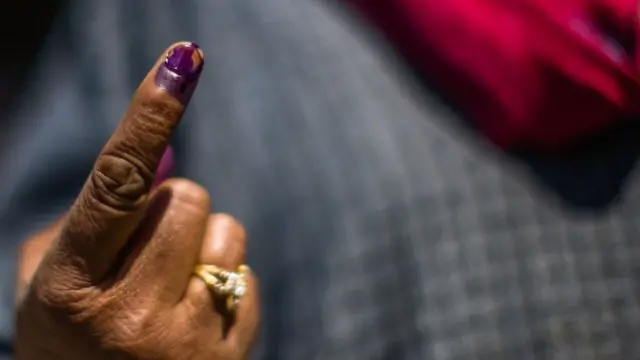 પ્રતીકાત્મક તસવીર