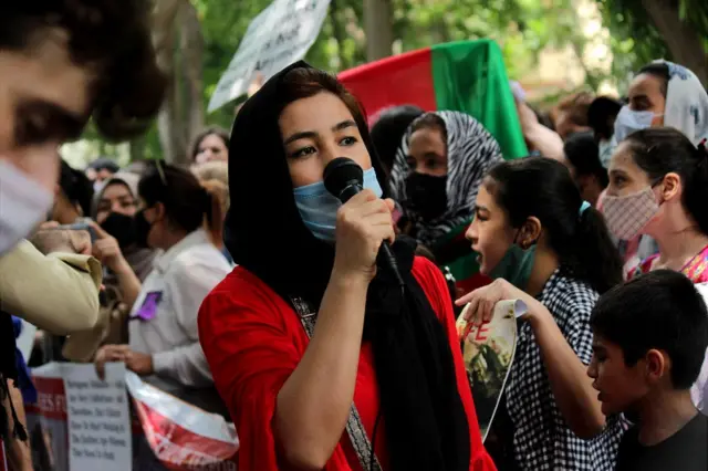 अफ़गान महिला