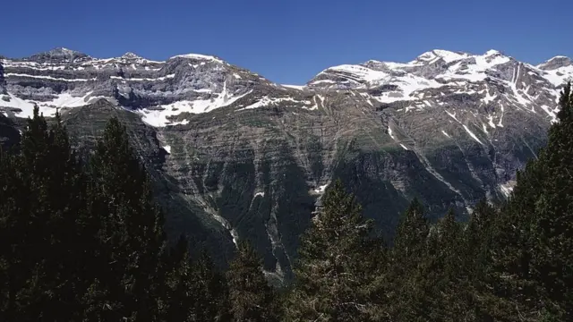 স্পেনের পাইরেনিস পার্বত্য এলাকা