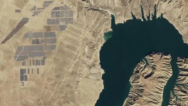 مجمع لونغيانغسيا للطاقة الشمسية