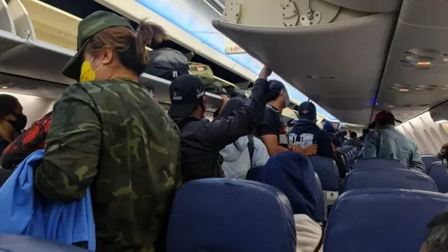 Situasi di dalam pesawat Batik Air ketika Ferry bepergian, Oktober lalu.