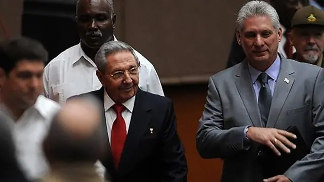Raúl Castro y Miguel Díaz-Canel